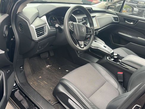 Used 2018 Honda Clarity Plug-In Hybrid image 6