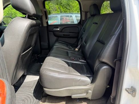 Used 2013 GMC Yukon XL SLT RWD image 8