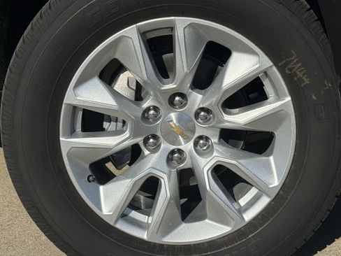 New 2026 Chevrolet Silverado 1500 Custom image 10