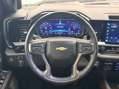 Used 2023 Chevrolet Silverado 1500 High Country image 24
