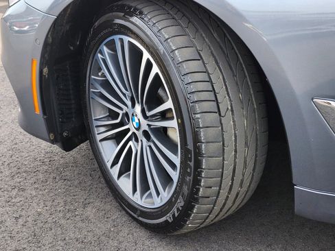 Used 2018 BMW 540i xDrive image 31