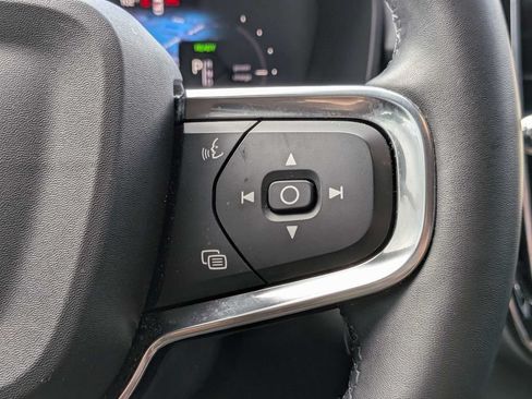 Certified 2023 Volvo XC40 Recharge Plus AWD/4WD image 36