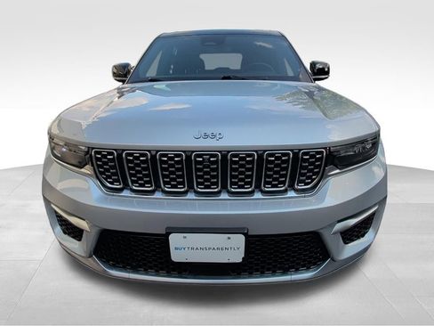 Used 2023 Jeep Grand Cherokee Summit w/ Luxury Tech Group V AWD/4WD image 8