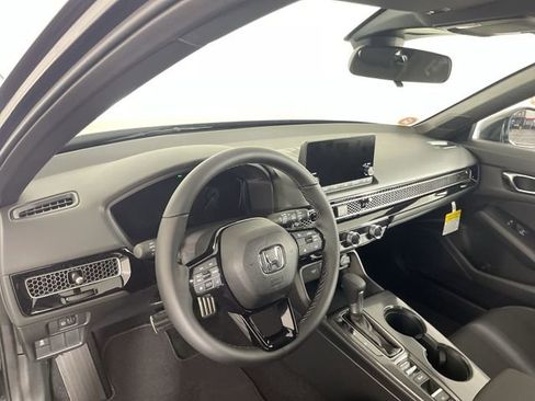 Used 2025 Honda Civic Sport image 19