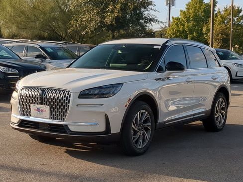 New 2026 Lincoln Corsair Premiere FWD image 7