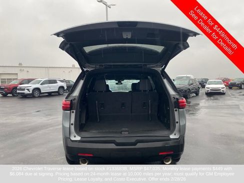 Used 2023 Chevrolet Traverse LT image 12