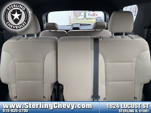 Used 2023 Chevrolet Traverse LS image 13