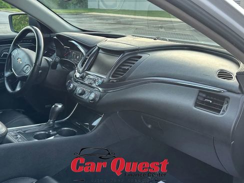 Used 2017 Chevrolet Impala Premier w/ Enhanced Convenience Package FWD image 18