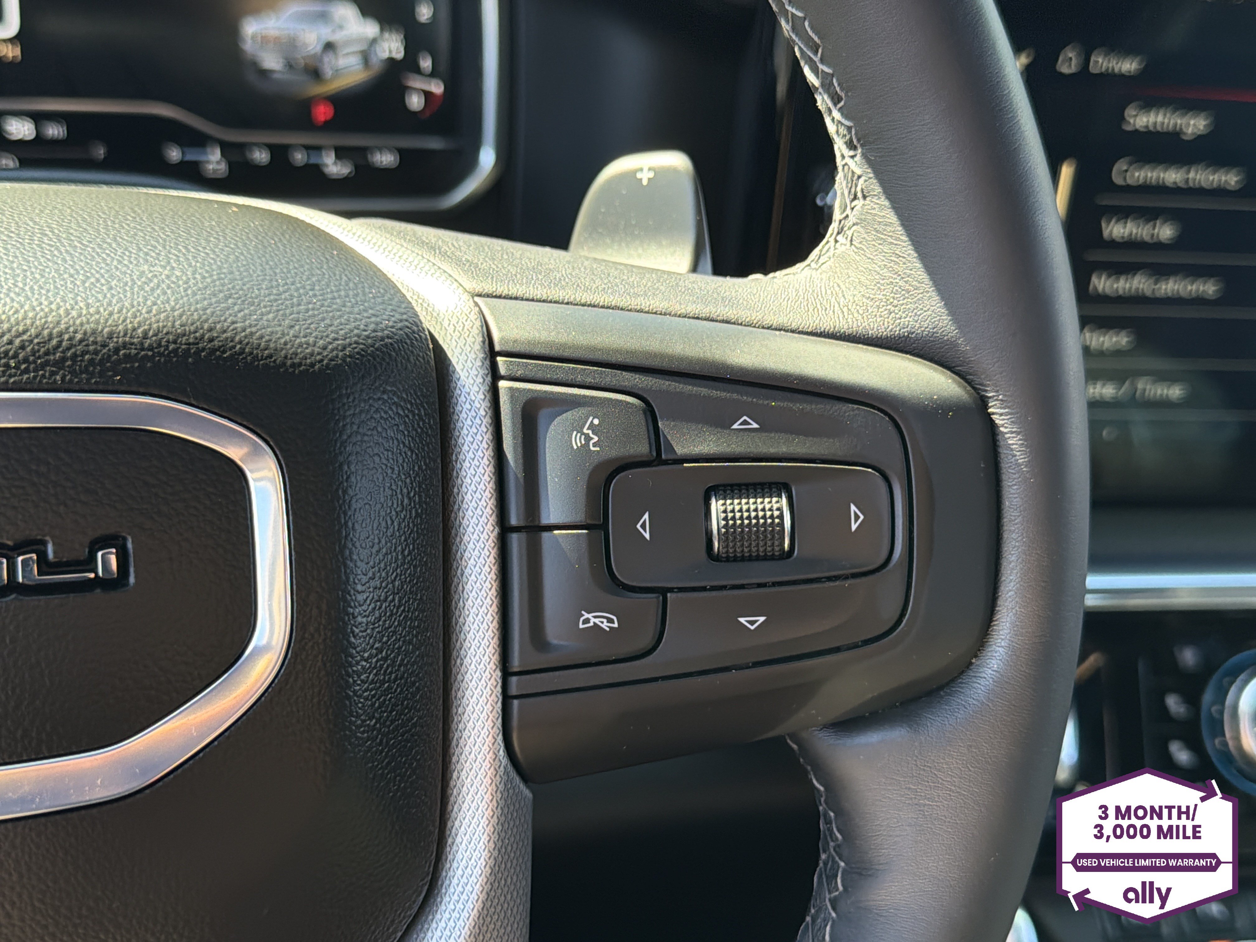 Used 2024 GMC Sierra 1500 Denali AWD/4WD image 3