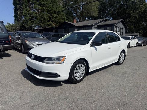 Used 2014 Volkswagen Jetta S FWD image 2