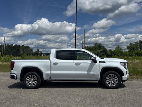 New 2026 GMC Sierra 1500 Denali AWD/4WD image 16