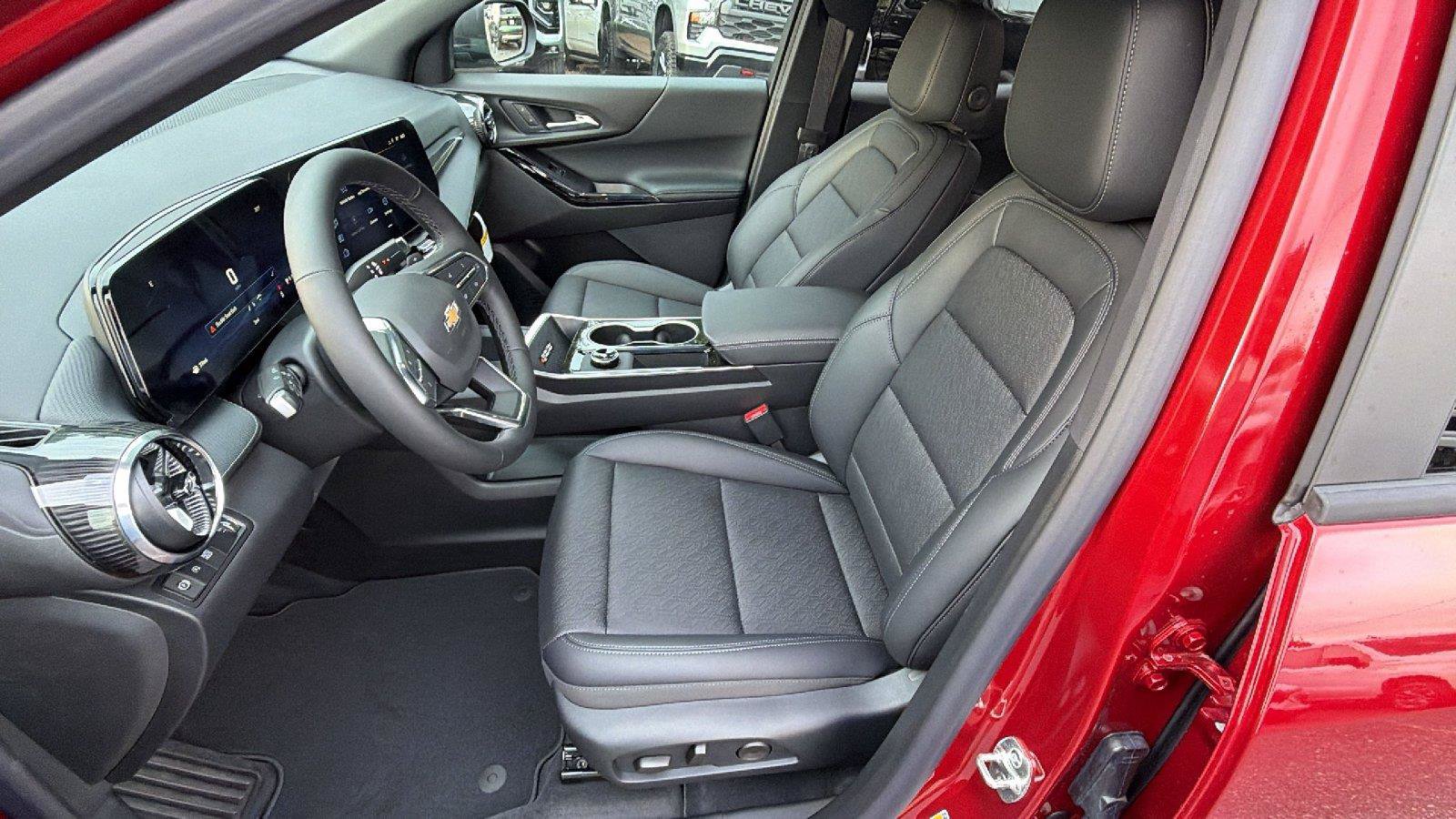 New 2027 Chevrolet Equinox LT w/ Convenience Package II FWD image 16