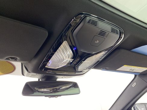 Used 2019 BMW 530i xDrive w/ Convenience Package image 37