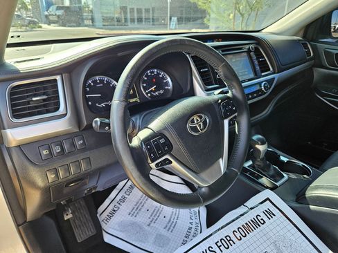 Used 2017 Toyota Highlander Plus w/ Protection Package #3 FWD image 15