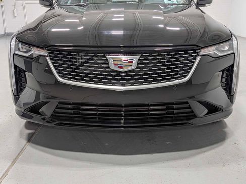 Certified 2023 Cadillac CT4 Premium Luxury image 2