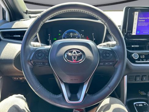 Used 2023 Toyota Corolla Cross AWD Hybrid w/ Convenience Package image 15