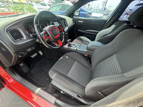 Used 2019 Dodge Charger R/T RWD image 11