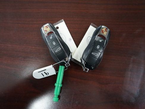 Used 2014 Porsche Panamera 4S Executive w/ Sport Chrono Package image 68