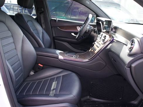 Used 2020 Mercedes-Benz GLC 300 4MATIC Coupe image 9