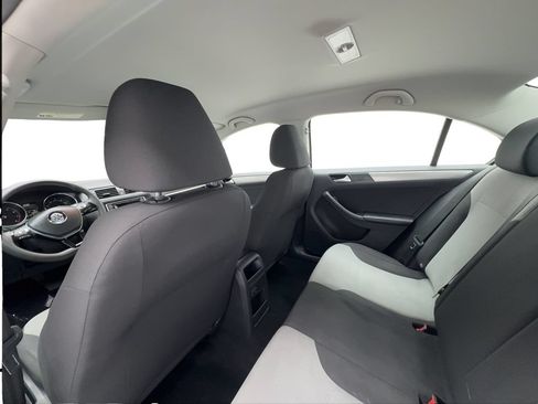 Used 2018 Volkswagen Jetta S FWD image 23