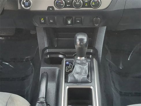 Certified 2023 Toyota Tacoma SR5 w/ Technology Package image 19