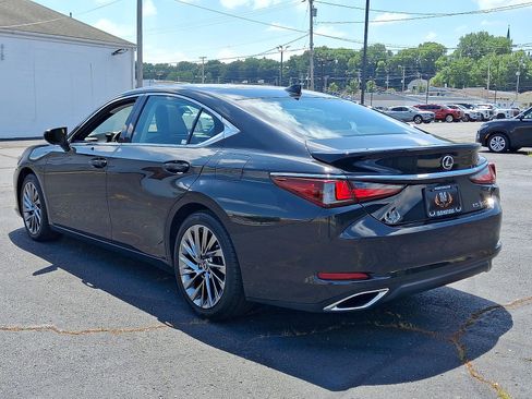 Used 2024 Lexus ES 350 w/ Accessory Package (Z1) FWD image 22