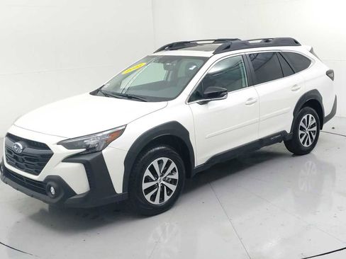 Certified 2025 Subaru Outback Premium w/ Popular Package #1A image 4