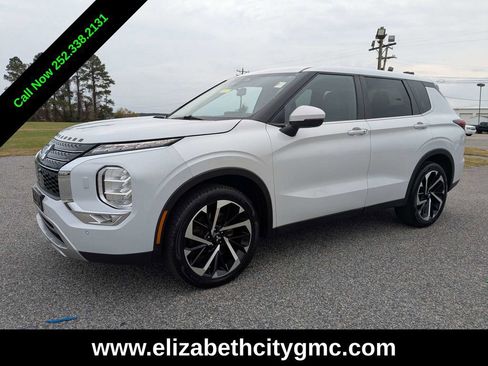 Used 2022 Mitsubishi Outlander SE image 8