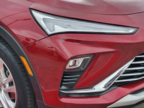 Used 2024 Buick Envista Preferred w/ Convenience I Package image 9