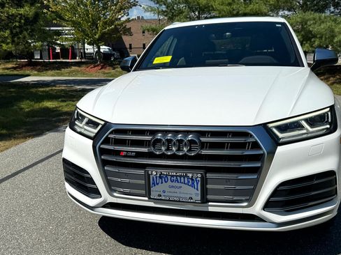 Used 2018 Audi SQ5 Premium Plus w/ Navigation Package image 25
