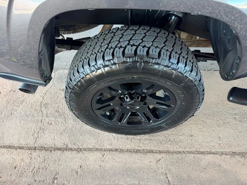 Used 2020 Toyota Tacoma SR image 28