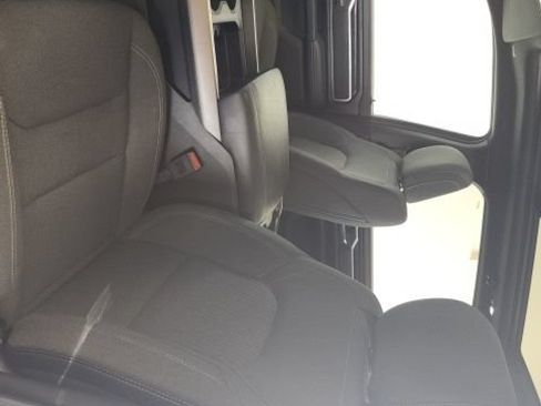 Used 2022 RAM 1500 Big Horn AWD/4WD image 12