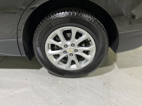 Used 2020 Chevrolet Equinox LS image 13