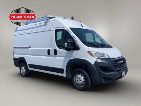 Used 2024 RAM ProMaster 2500 FWD image 8