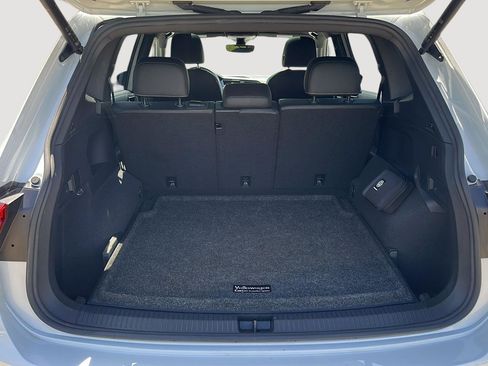 Used 2023 Volkswagen Tiguan SEL R-Line AWD/4WD image 15