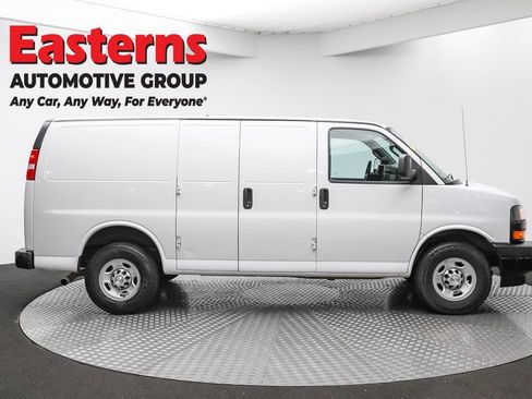 Used 2019 Chevrolet Express 2500 w/ Communications Package image 4