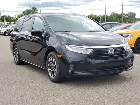 Certified 2023 Honda Odyssey EX-L image 4