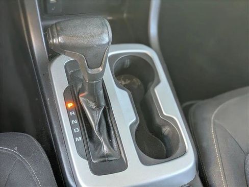 Used 2016 Chevrolet Colorado LT w/ LT Convenience Package image 11