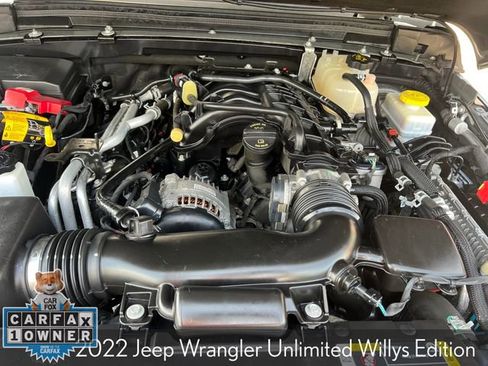 Used 2022 Jeep Wrangler Unlimited Sport AWD/4WD image 32