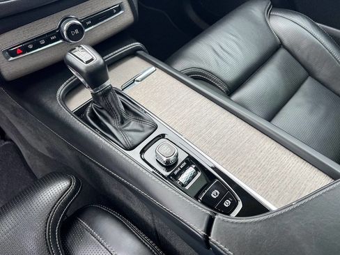 Used 2021 Volvo XC90 T6 Inscription w/ Advanced Package image 15