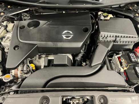 Used 2015 Nissan Altima 2.5 S w/ Sport Value Package FWD image 8