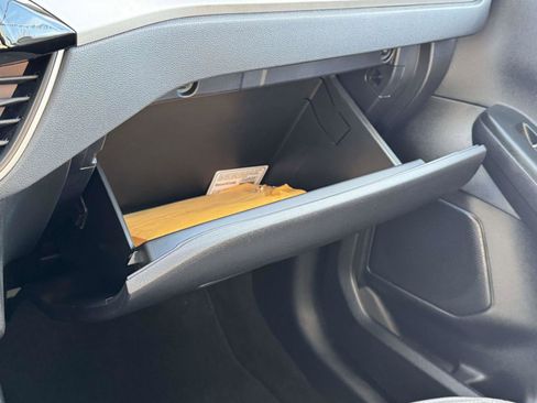 Used 2022 Ford Escape SE w/ SE Sport Appearance Package image 31