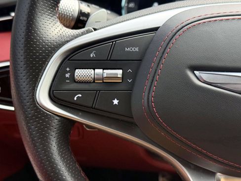 Used 2023 Genesis GV70 3.5T Sport w/ Sport Prestige Package AWD/4WD image 30