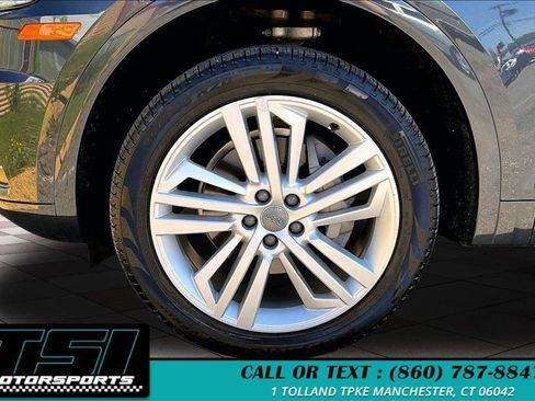 Used 2019 Audi Q5 2.0T Premium Plus w/ Premium Plus Package AWD/4WD image 8