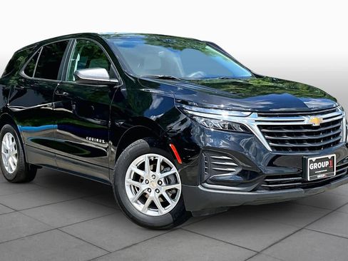 Used 2024 Chevrolet Equinox LS w/ LS Convenience Package FWD image 3