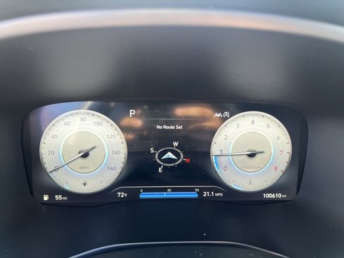 Used 2021 Hyundai Santa Fe Limited image 23