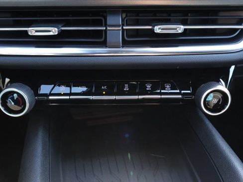 New 2026 Chevrolet Equinox EV LT w/ Comfort Package image 27