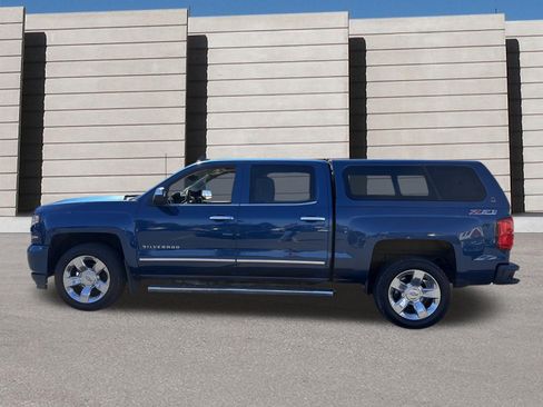 Used 2017 Chevrolet Silverado 1500 LTZ Z71 AWD/4WD image 2