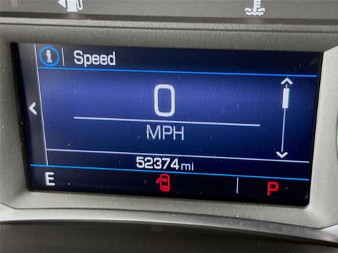 Used 2020 GMC Acadia SLE w/ Driver Convenience Package image 2