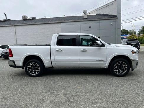 Used 2025 RAM 1500 Laramie AWD/4WD image 3